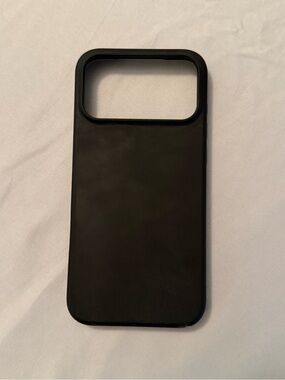 iPhone 17 pro max Black Silicone Phone Case with MagSafe